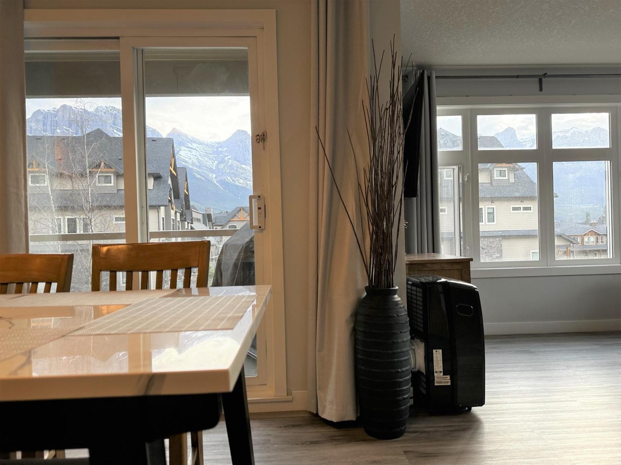 Windtower Lodge - Canmore Exterior foto